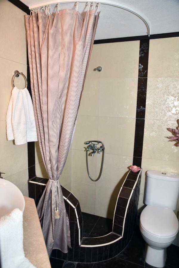 Bella Vista Apartment Камиларион Екстериор снимка
