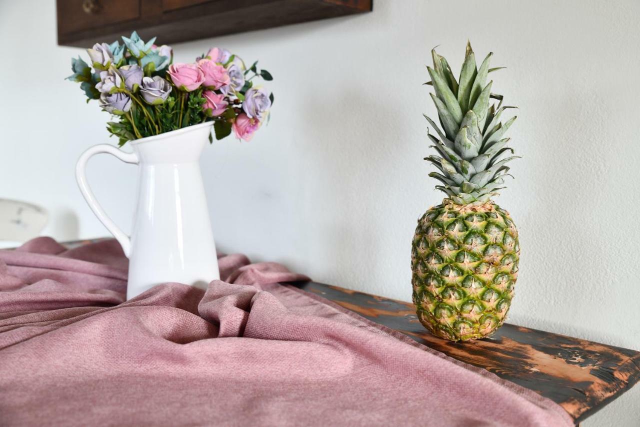 Bella Vista Apartment Камиларион Екстериор снимка