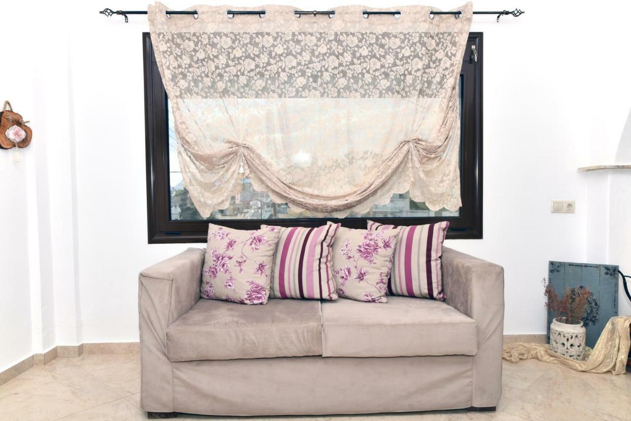 Bella Vista Apartment Камиларион Екстериор снимка