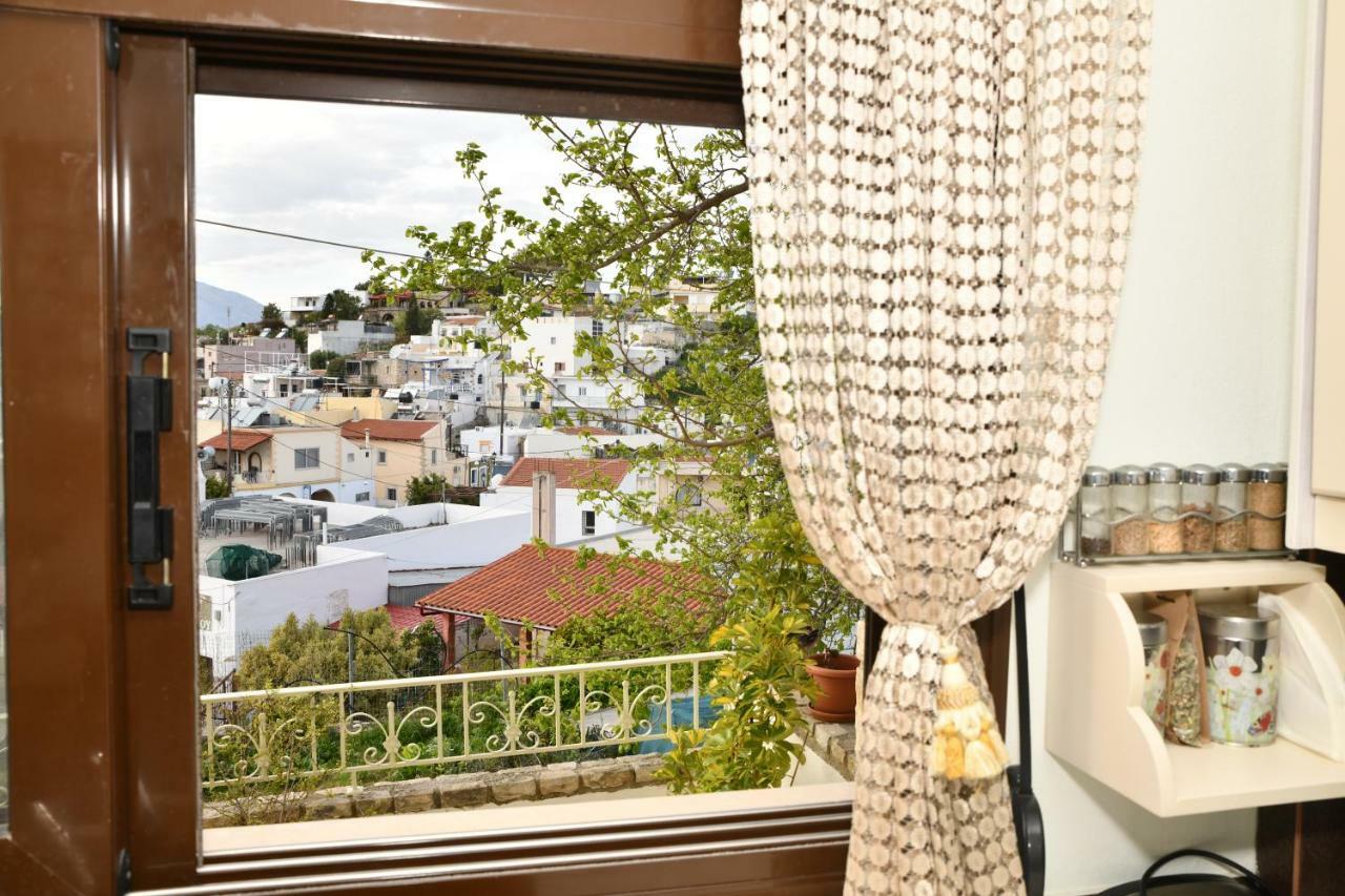 Bella Vista Apartment Камиларион Екстериор снимка